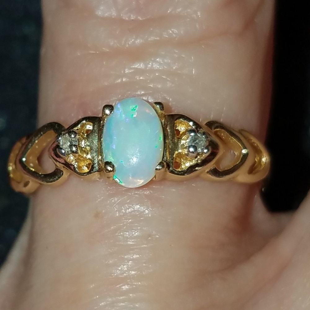 Genuine 14kt fire opal 2 diamonds